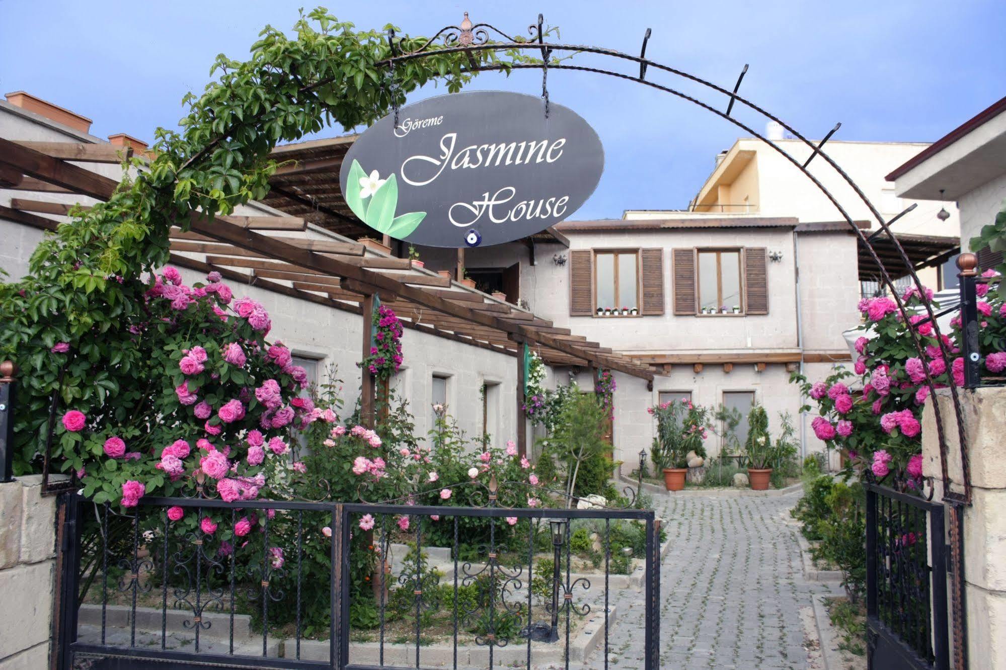 Days Inn Cappadocia Гьореме Екстериор снимка